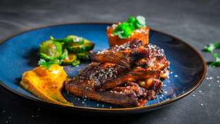 Côtes de bœuf braisées à la bière iKi